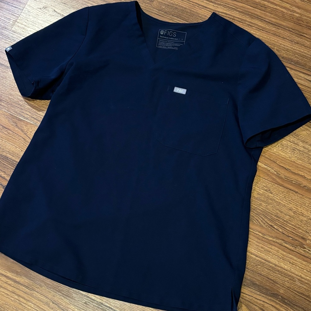 Figs Scrub Top, Large, Navy, One Pocket